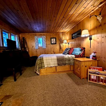 Northwoods Cottage Bed And Breakfast Fairbanks Exterior foto